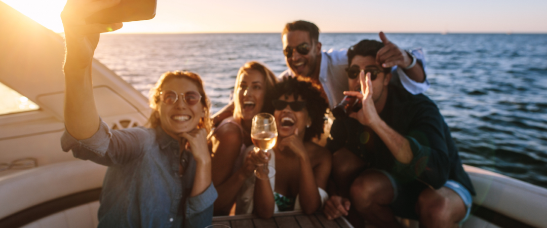 Outfit Ideas For A Yacht Party
